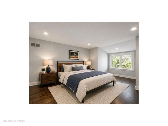 1916 Washington Avenue, Wilmette, IL 60091