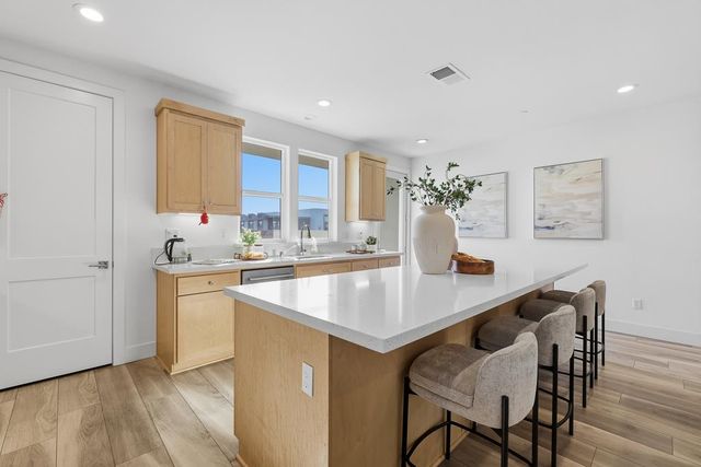 3675 Broadcast Common, Fremont, CA 94538