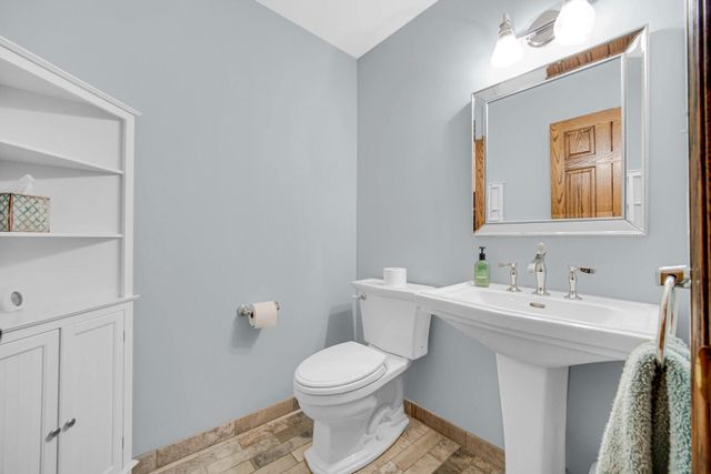 1242 River Terrace, Hobart, IN 46342