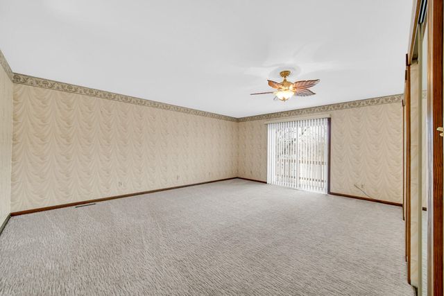 1242 River Terrace, Hobart, IN 46342