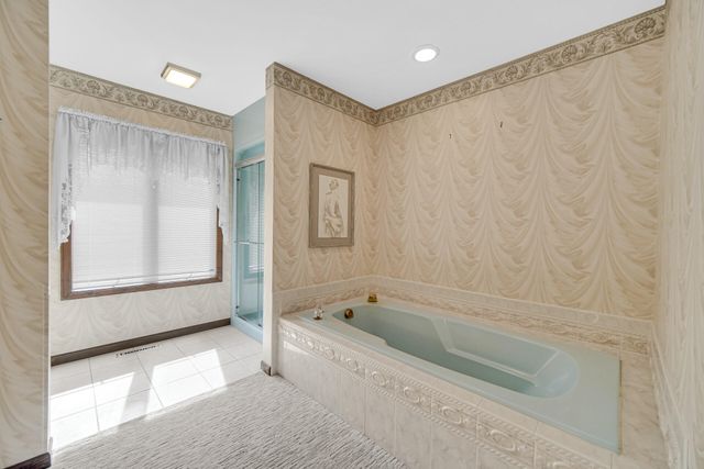1242 River Terrace, Hobart, IN 46342