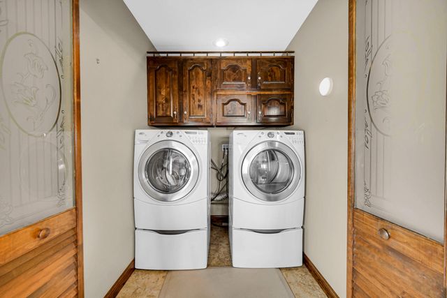 1242 River Terrace, Hobart, IN 46342