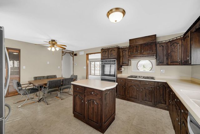 1242 River Terrace, Hobart, IN 46342