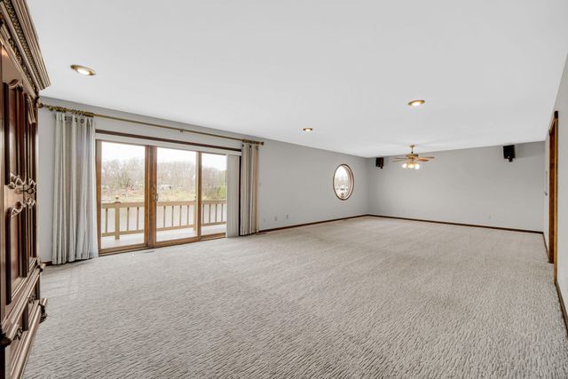 1242 River Terrace, Hobart, IN 46342