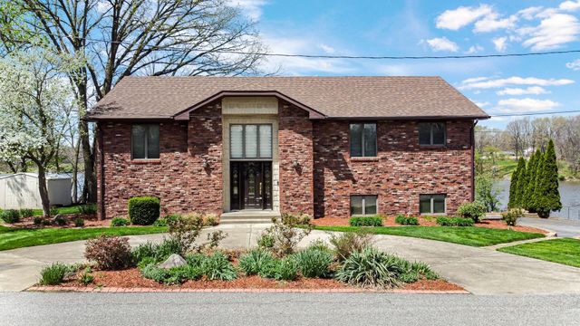 1242 River Terrace, Hobart, IN 46342