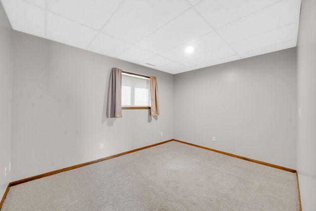 1242 River Terrace, Hobart, IN 46342