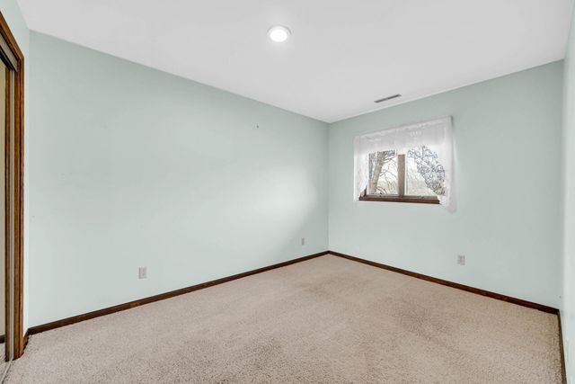 1242 River Terrace, Hobart, IN 46342