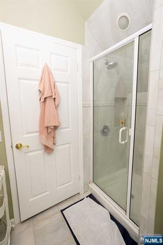 16 Broad Avenue, Paramus, NJ 07652