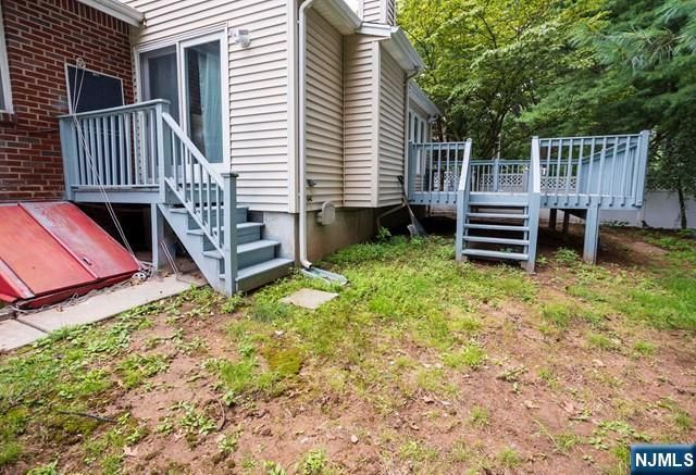 16 Broad Avenue, Paramus, NJ 07652