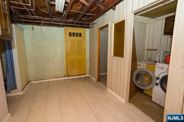 16 Broad Avenue, Paramus, NJ 07652