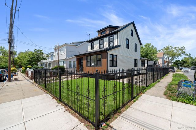 24029 145th Avenue, Rosedale, NY 11422