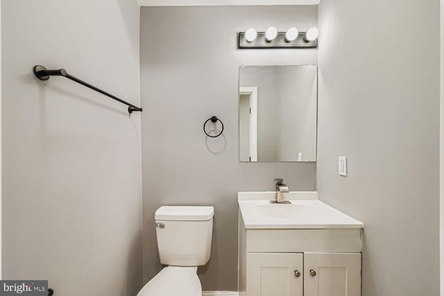 1520 APPLETON ST, Baltimore, MD 21217