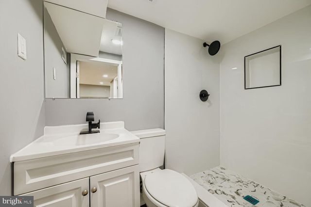 1520 APPLETON ST, Baltimore, MD 21217