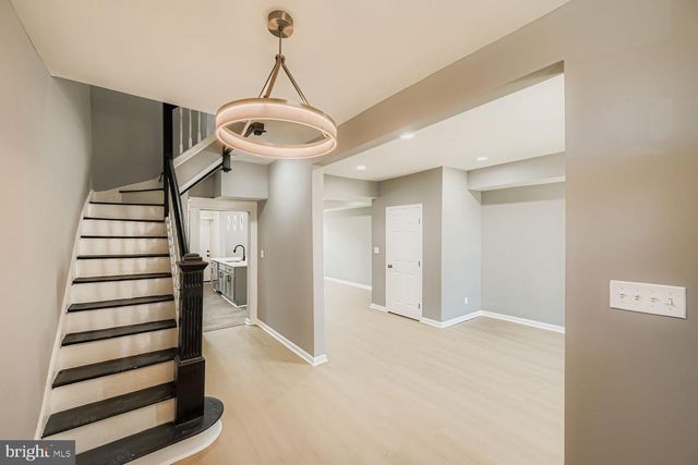 1520 APPLETON ST, Baltimore, MD 21217