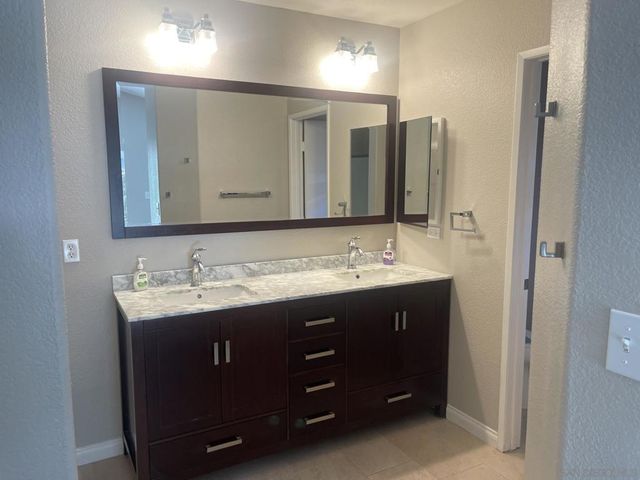 1255 Corte Famosa, San Marcos, CA 92069