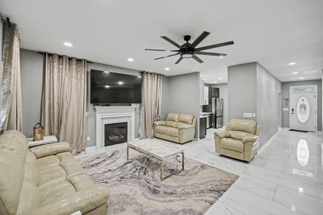 709 Keeton Ct, Old Hickory, TN 37138