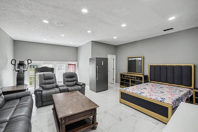 709 Keeton Ct, Old Hickory, TN 37138