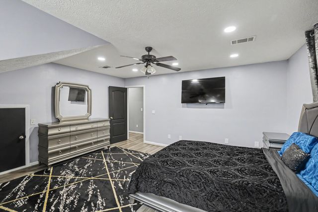 709 Keeton Ct, Old Hickory, TN 37138