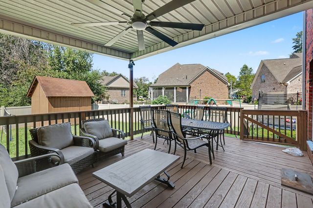709 Keeton Ct, Old Hickory, TN 37138