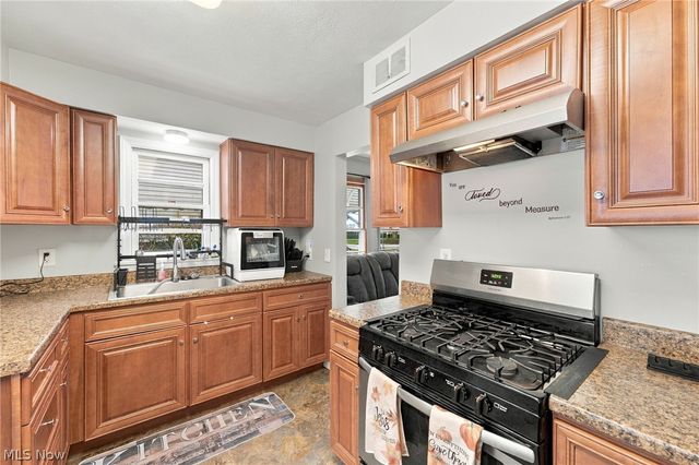 191 Woodhill Drive, Amherst, OH 44001