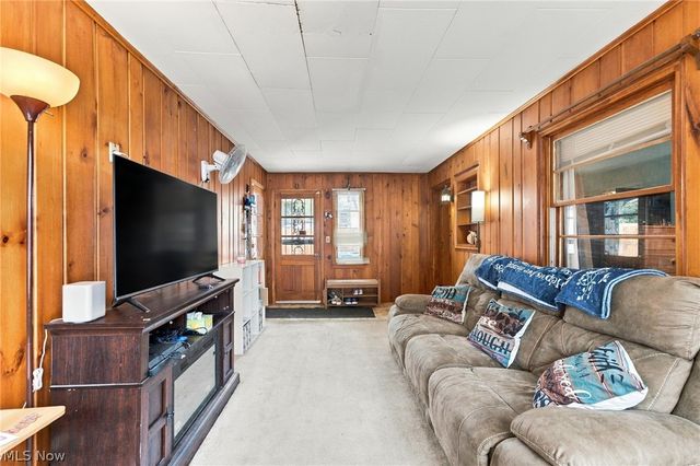 191 Woodhill Drive, Amherst, OH 44001