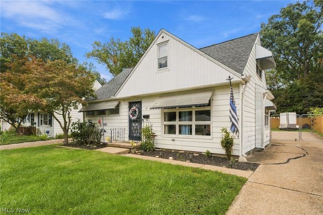 191 Woodhill Drive, Amherst, OH 44001