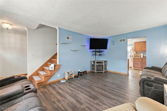 191 Woodhill Drive, Amherst, OH 44001