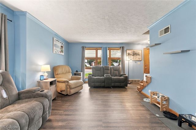 191 Woodhill Drive, Amherst, OH 44001