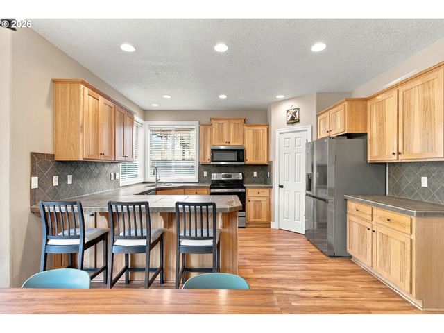 6902 Ne 28TH Ave, Vancouver, WA 98665