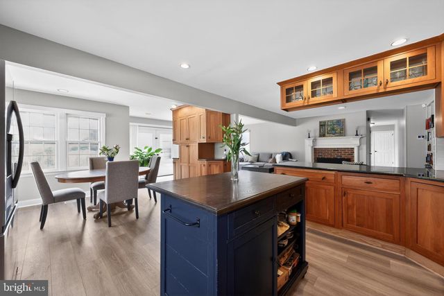 745 N STANWICK RD, Moorestown, NJ 08057