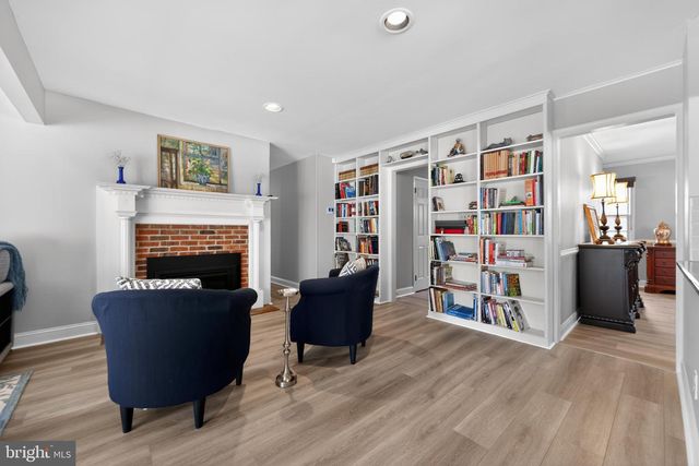 745 N STANWICK RD, Moorestown, NJ 08057