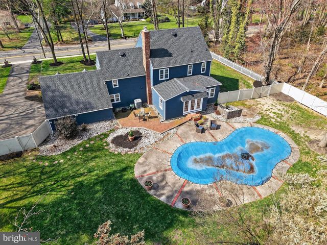 745 N STANWICK RD, Moorestown, NJ 08057