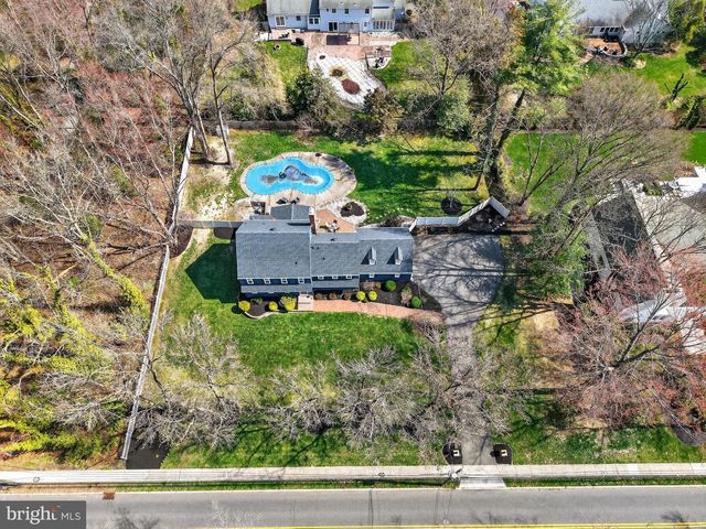 745 N STANWICK RD, Moorestown, NJ 08057