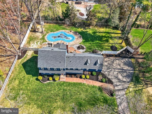 745 N STANWICK RD, Moorestown, NJ 08057