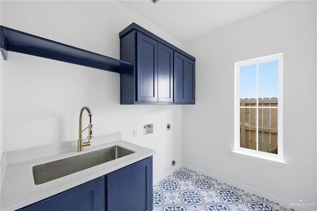 2013 Blue Sky Drive, Weslaco, TX 78599