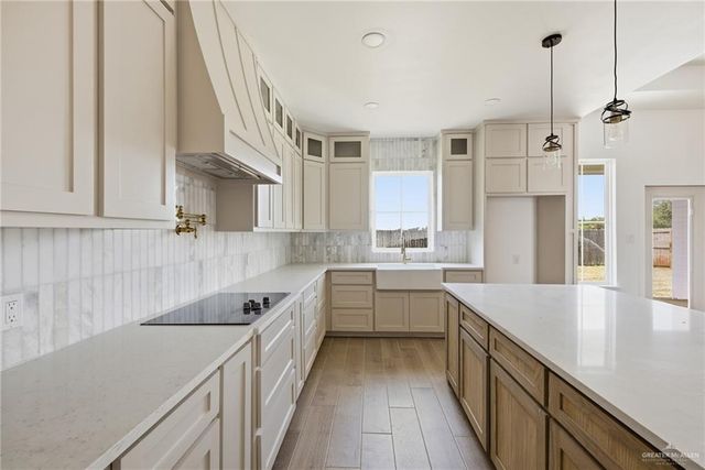 2013 Blue Sky Drive, Weslaco, TX 78599