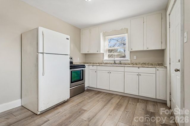 1713 Younger Avenue, Statesville, NC 28677