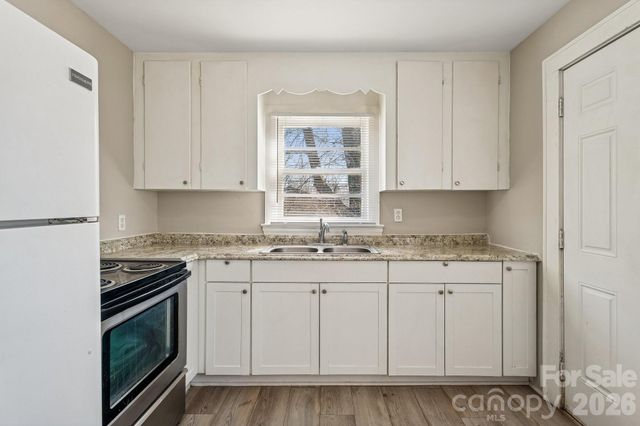 1713 Younger Avenue, Statesville, NC 28677