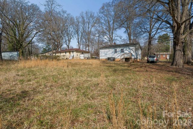 1713 Younger Avenue, Statesville, NC 28677