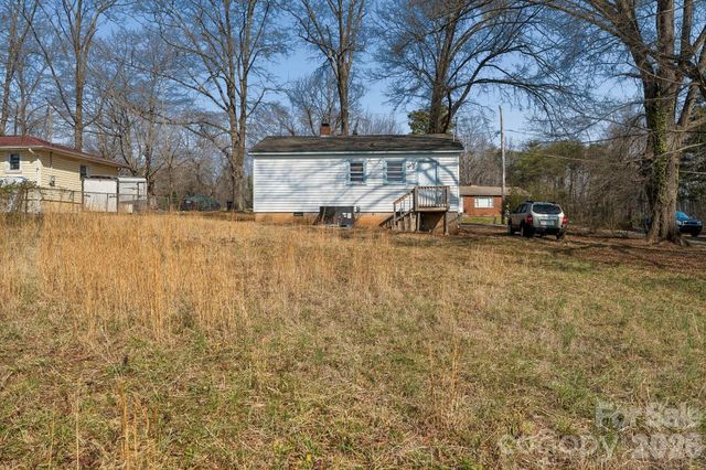 1713 Younger Avenue, Statesville, NC 28677