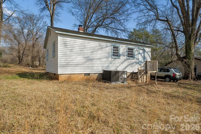 1713 Younger Avenue, Statesville, NC 28677