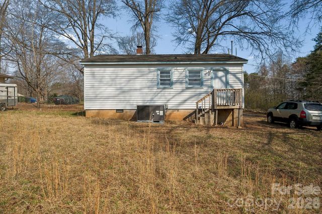 1713 Younger Avenue, Statesville, NC 28677