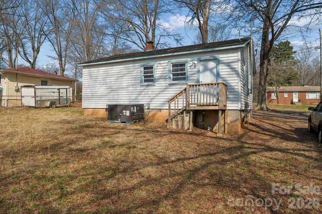 1713 Younger Avenue, Statesville, NC 28677