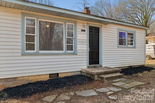 1713 Younger Avenue, Statesville, NC 28677