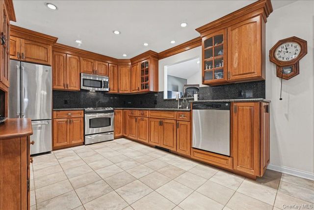 3209 Mark Alan Drive, Wantagh, NY 11793