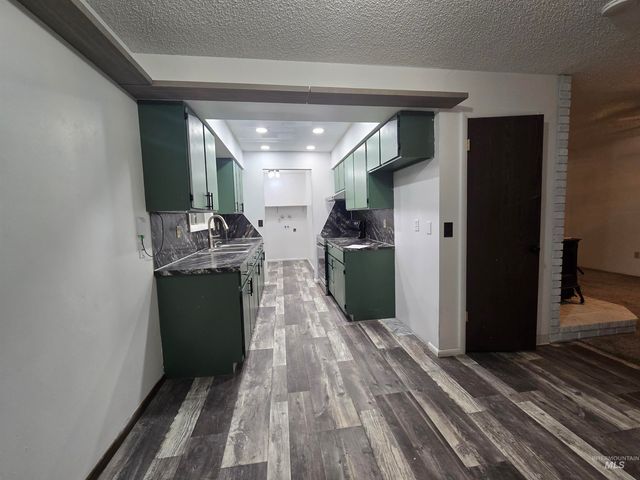 321 W Avenue E, Jerome, ID 83338