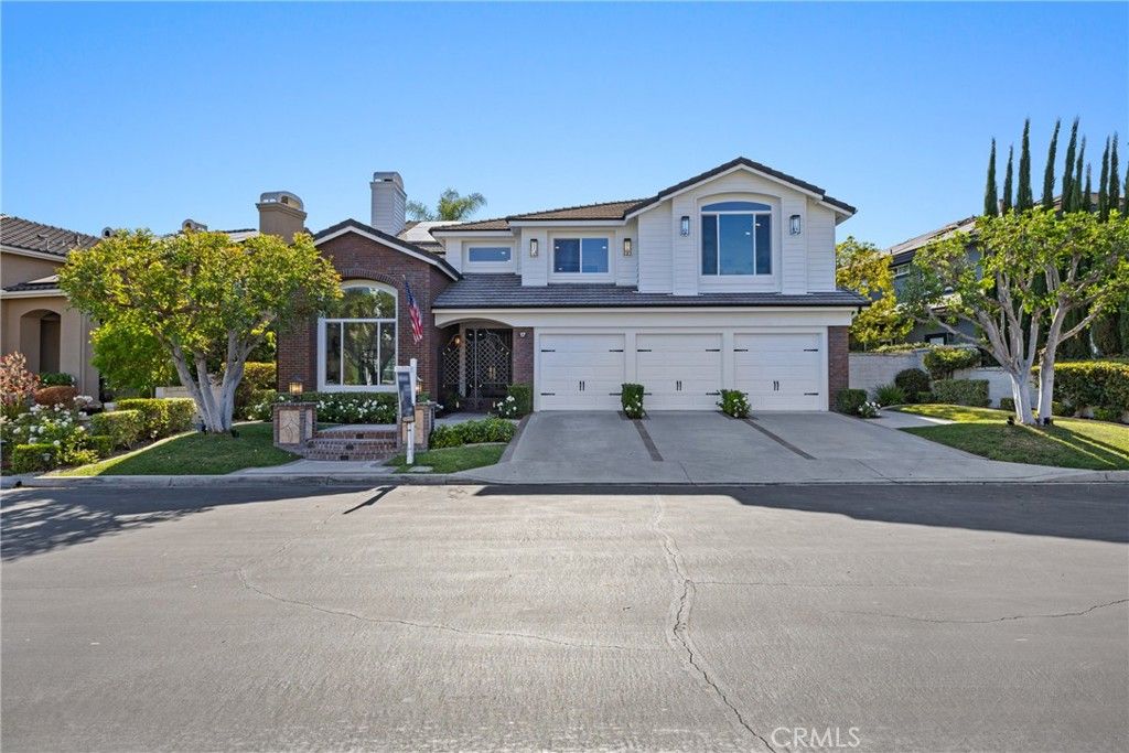 Image 2 of property listing at 17 Brentwood, Coto De Caza, CA 92679