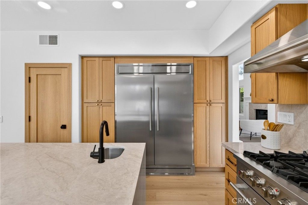 Image 23 of property listing at 17 Brentwood, Coto De Caza, CA 92679