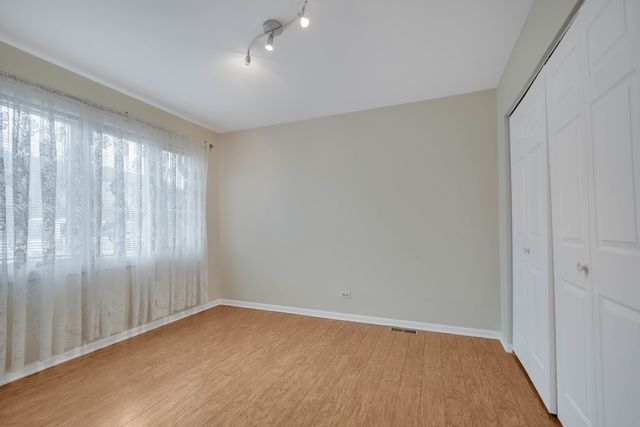 7666 S 88th Court, Justice, IL 60458