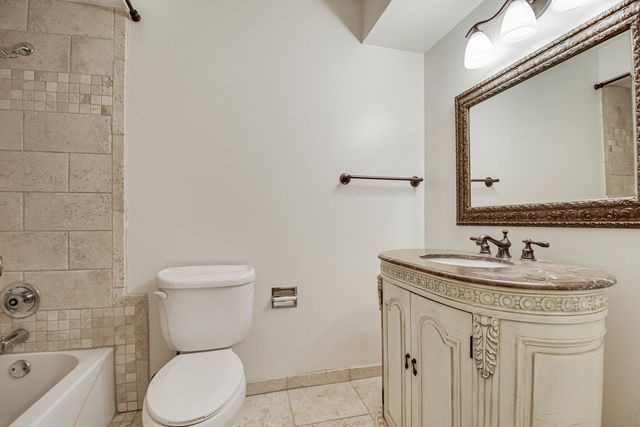 7666 S 88th Court, Justice, IL 60458